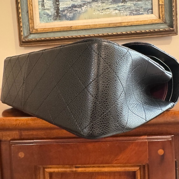 Chanel Black Caviar Jumbo Classic Double Flap with GHW - Picture 9 of 11